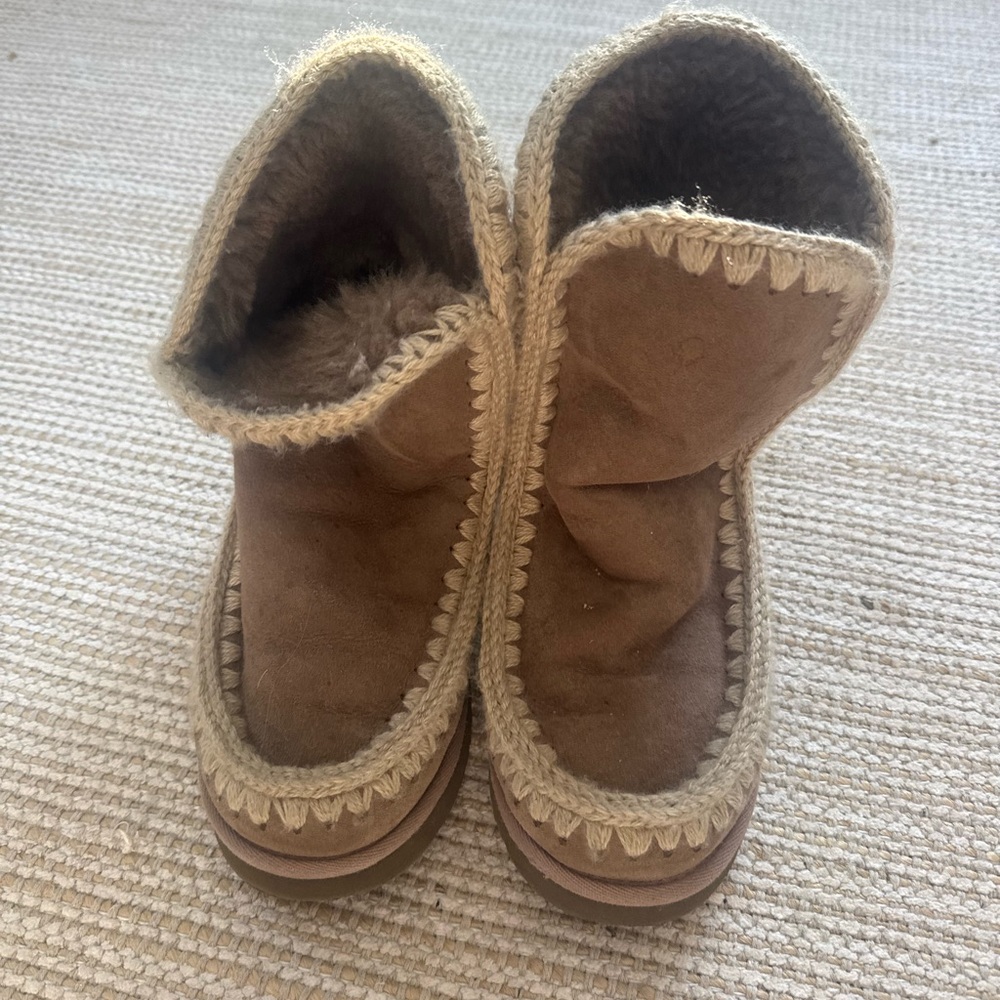 Cozy Tan Boots- Mou boots